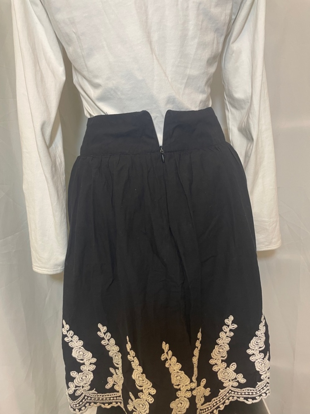 Candy Rain Black Embroidered Skirt - Women Size M, Waist 30”, Length 19” cotton - Picture 5 of 8